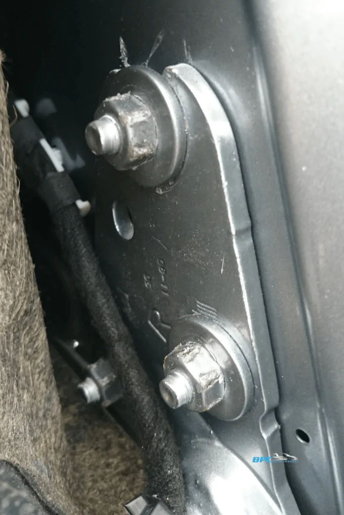 Audi A4 Bonnet Hinge Check