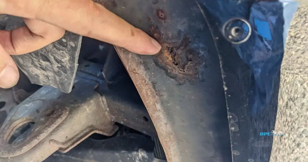 Mitsubishi Triton Problems - MQ Front Support Rust Hole